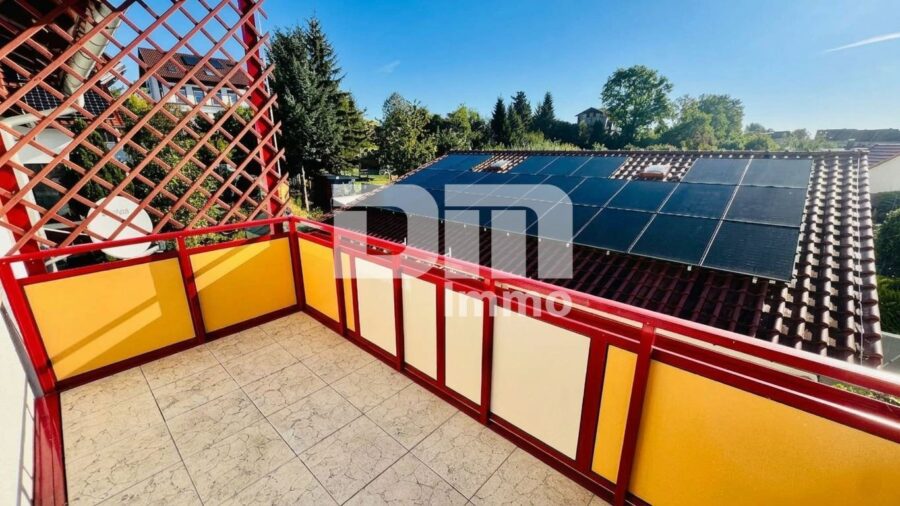 Vollvermietetes Dreifamilienhaus nach WEG geteilt mit Nebegebäude in Traumlage - OG WE2 Balkon